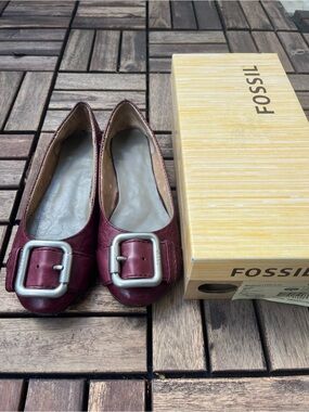 Fossil Maddox Signature Leather Buckle Ballet Flats Burgundy